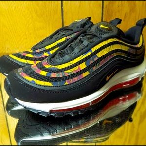 nike air max floral limited edition size 6.5 womens.